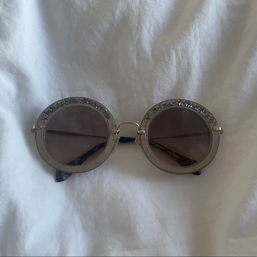 MIUMIU Sunglasses